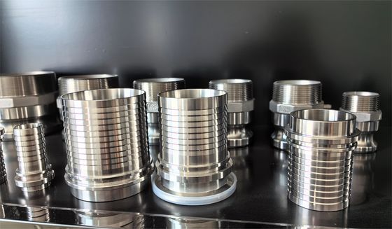 Conector de tanque Proceso de fundición de precisión de cera perdida con equipos de torno CNC