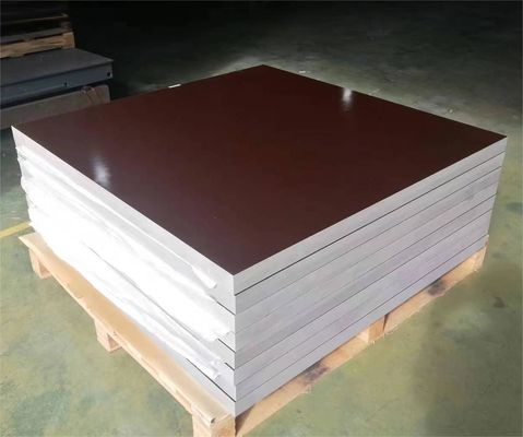 Material aislante eléctrico de 102 x 202 cm con resistencia a la flexión perpendicular a las láminas ≥ 340 MPa